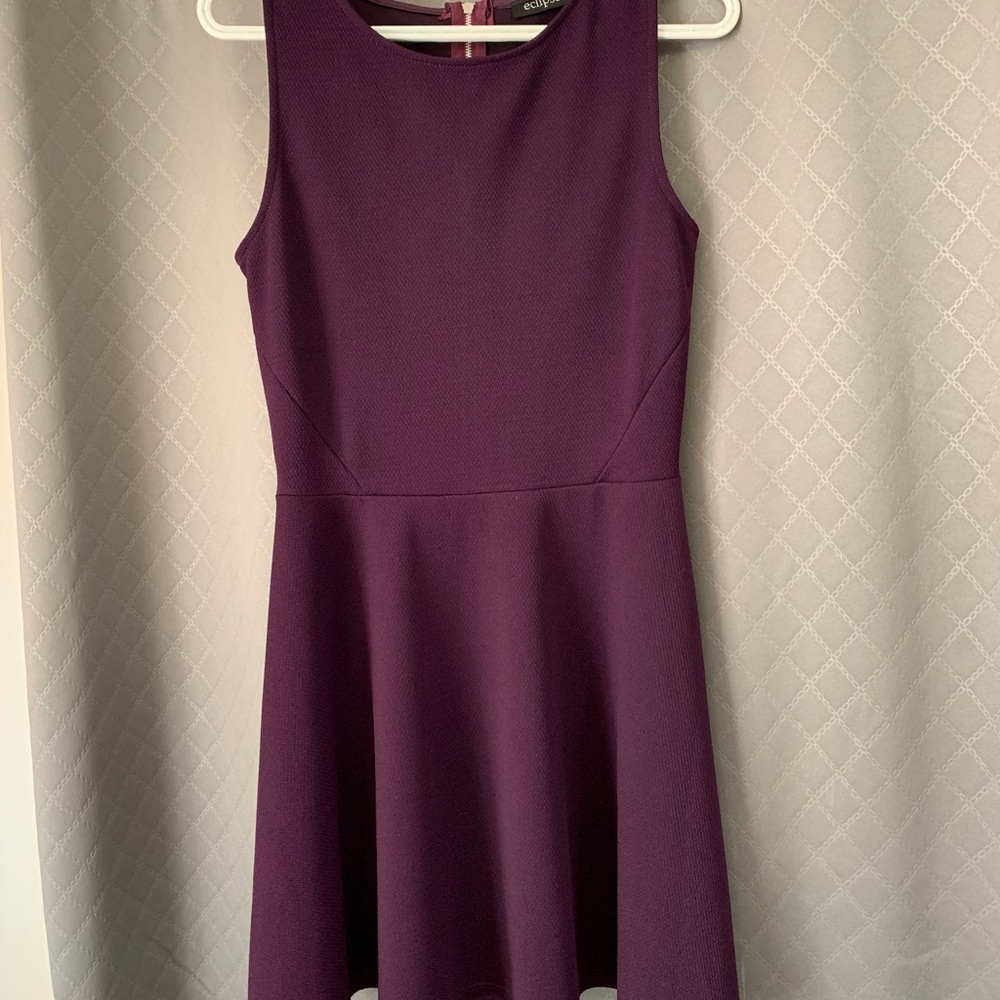 Dress - Picture 2 of 2